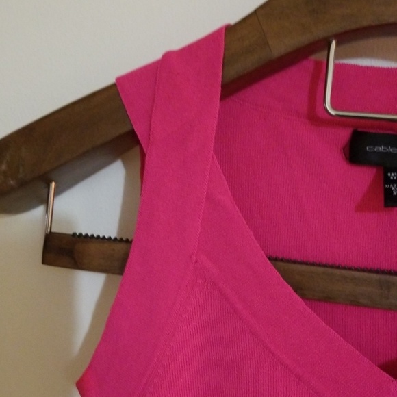 Top - Picture 2 of 4